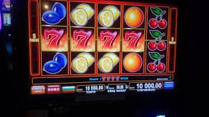 100 casino